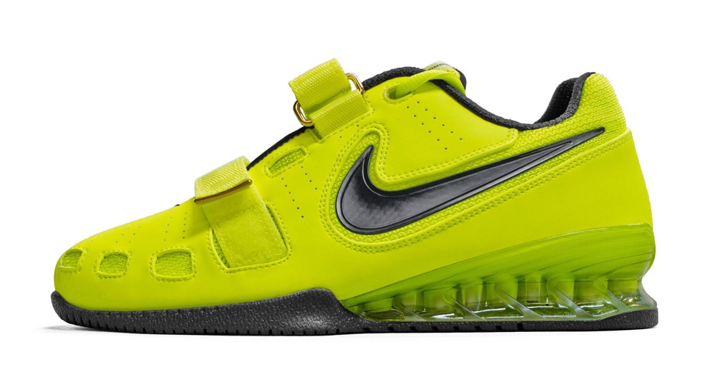 volt-nike-romaleos-web2